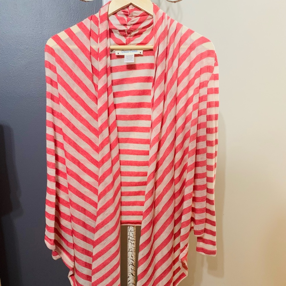 Francesca’s Thin Cardigan